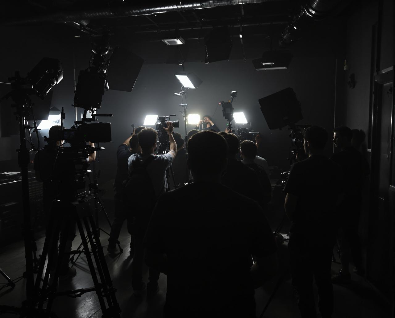 麻豆视频制作团队